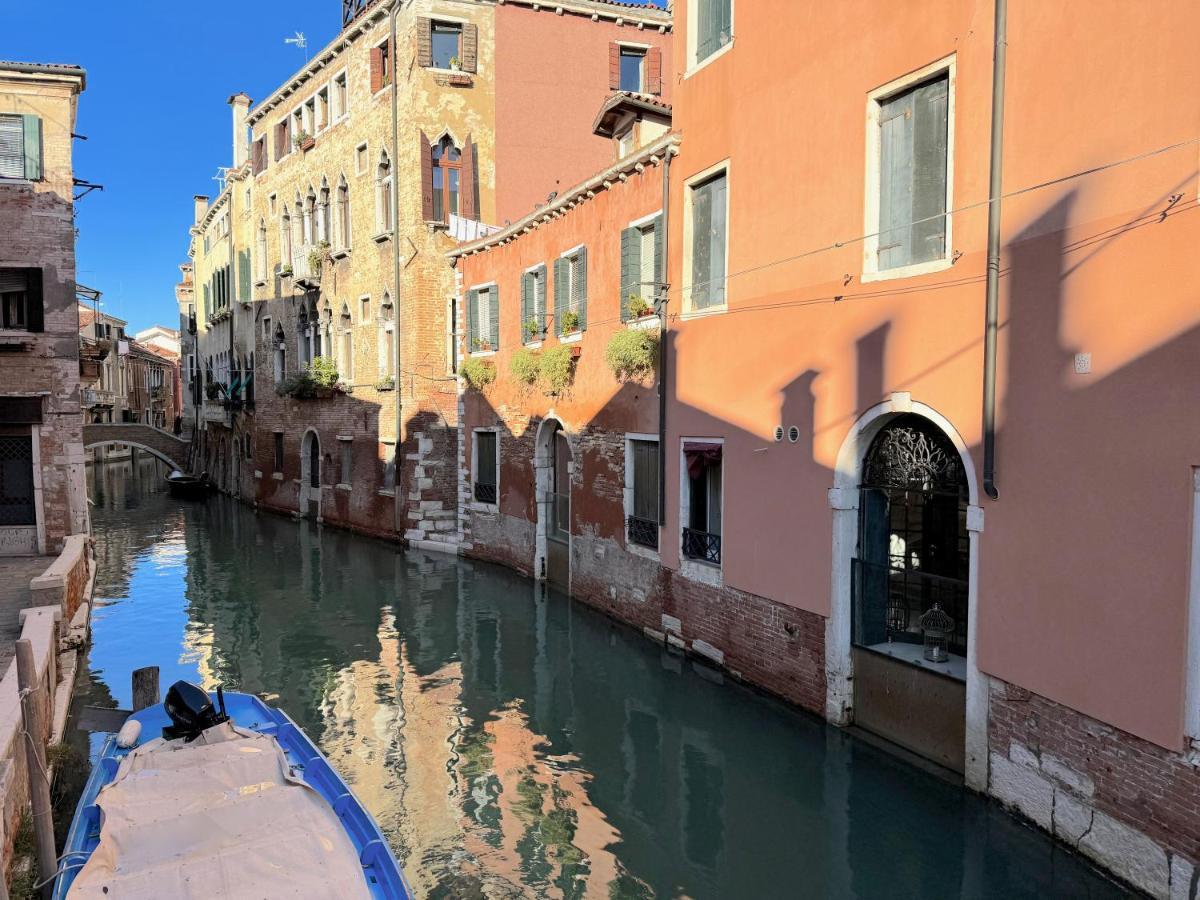 Ca Penini - Canal View Venezia Eksteriør bilde