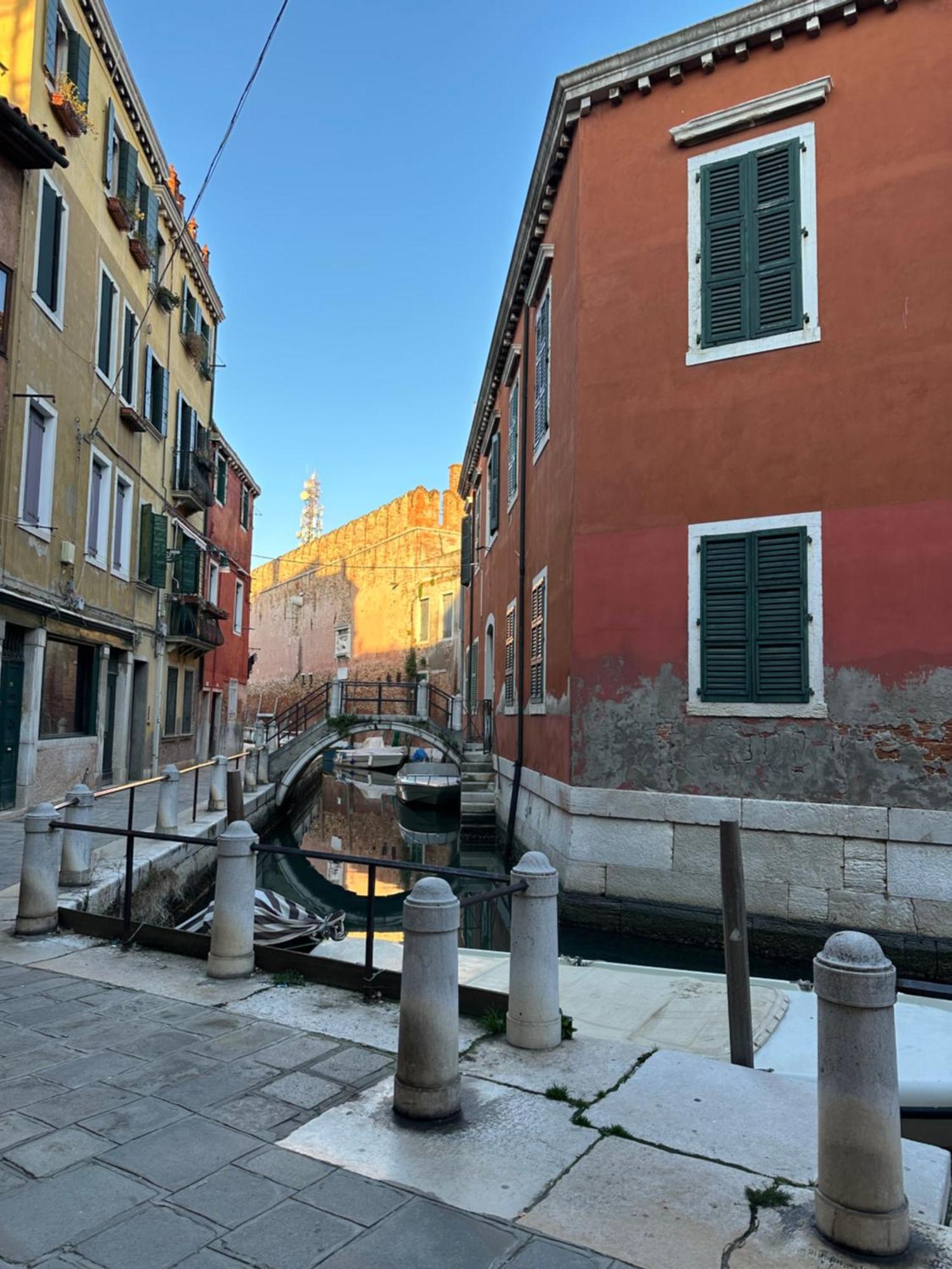 Ca Penini - Canal View Venezia Eksteriør bilde